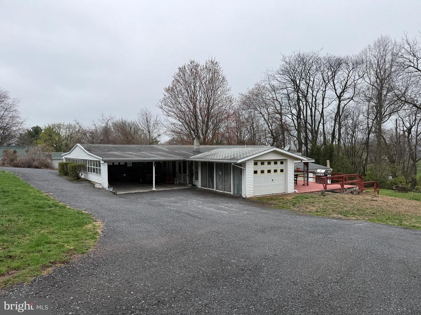21 Crest Lane photo 2