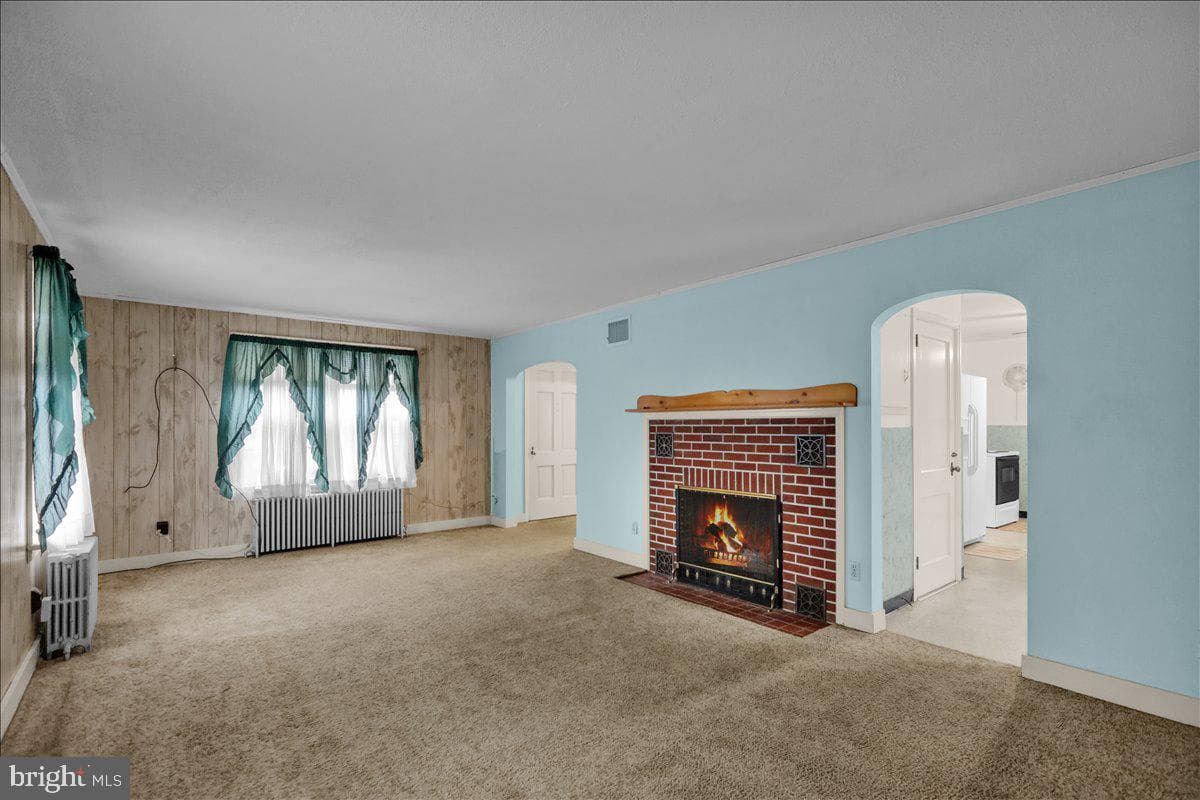 618 Smith Avenue photo 11