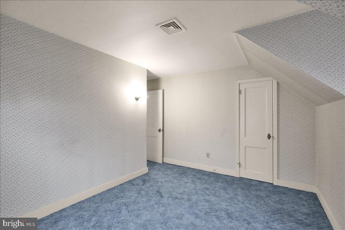 618 Smith Avenue photo 26