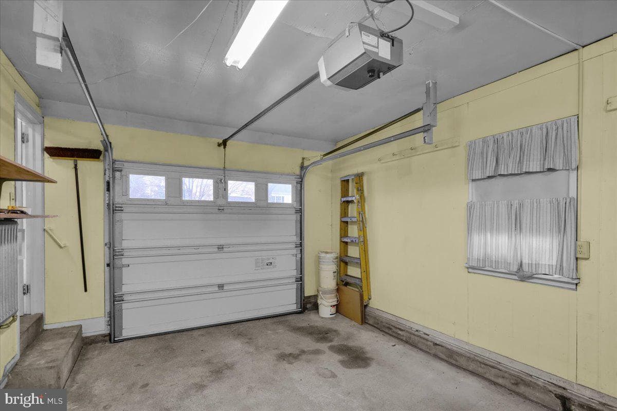 618 Smith Avenue photo 40