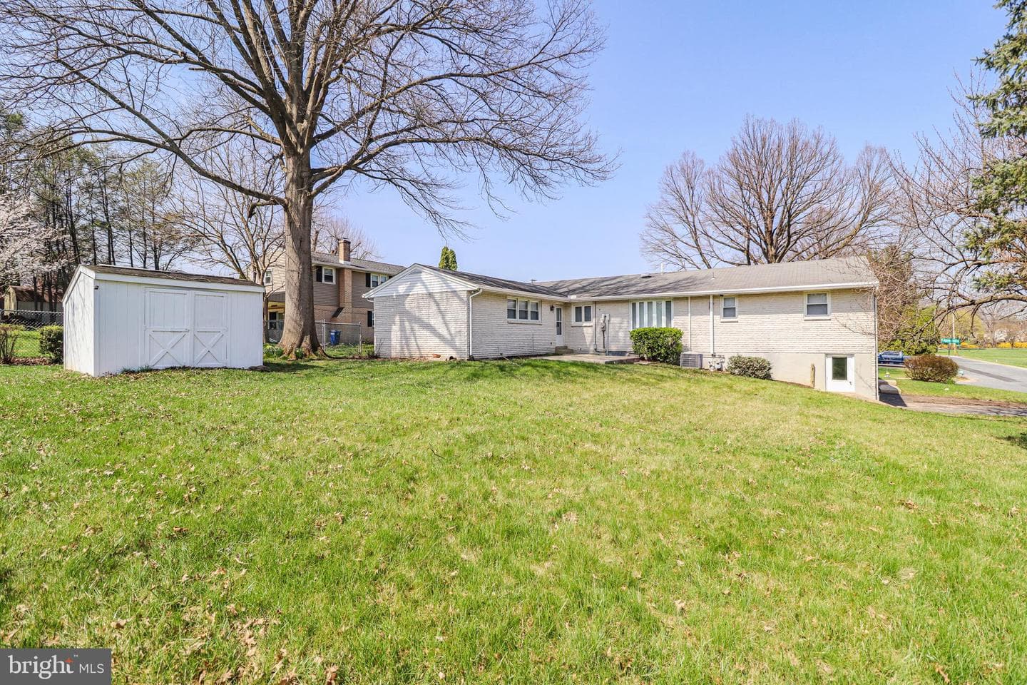 426 Edgewood Drive photo 7