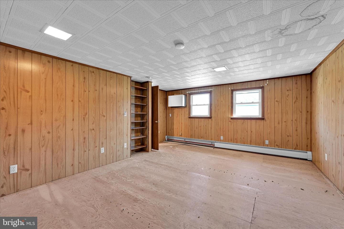 83 Silvertown Road photo 23
