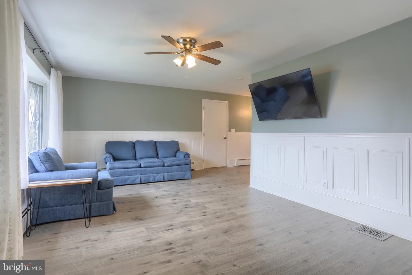 406 Wilshire Drive photo 13