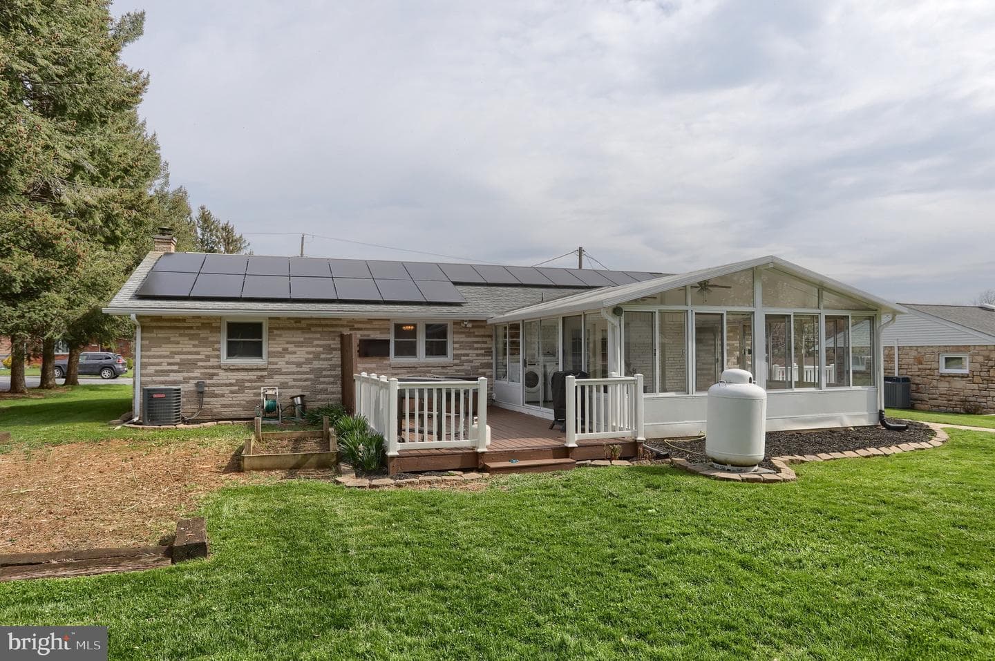 406 Wilshire Drive photo 36