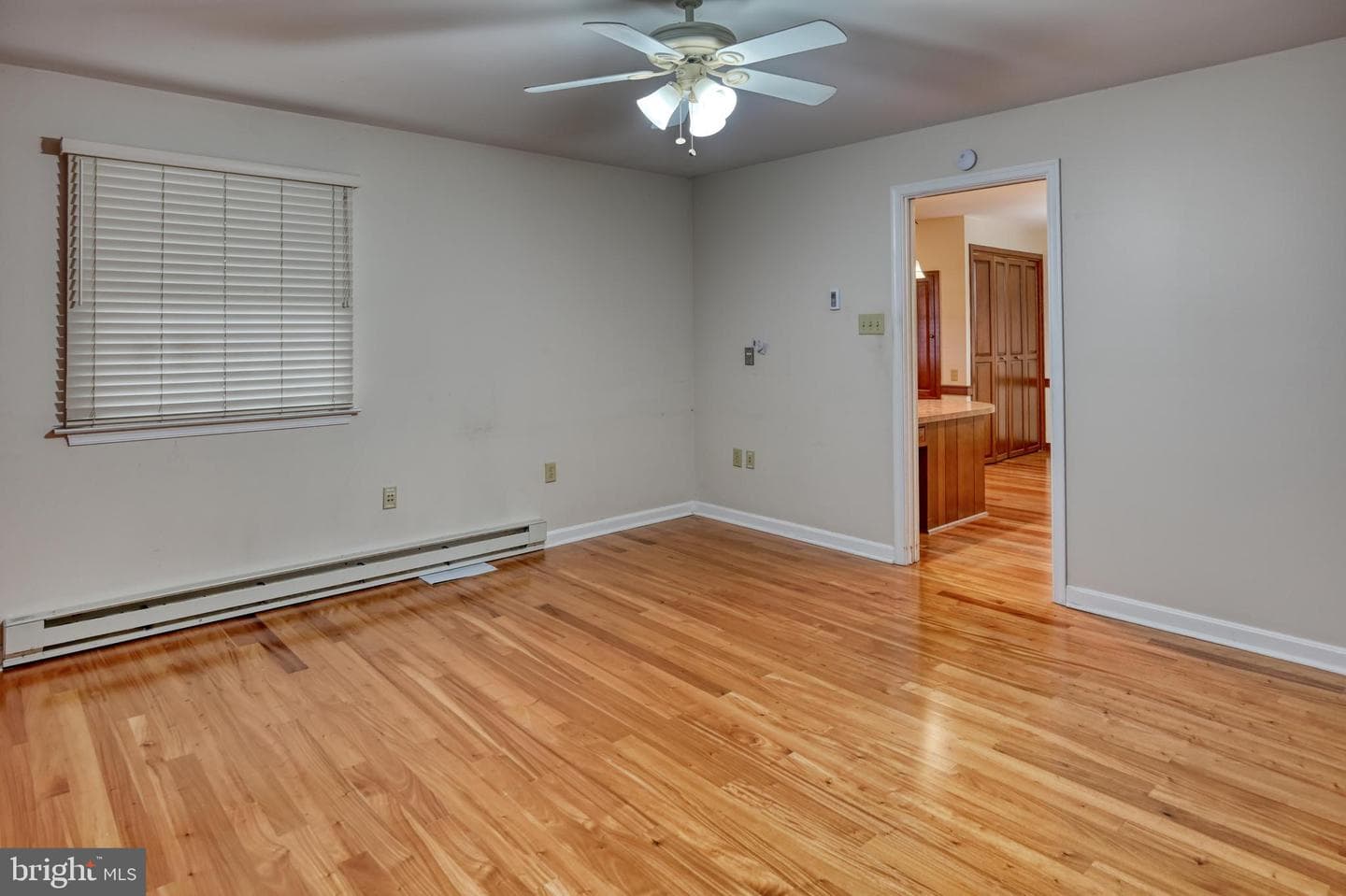 601 N College Street photo 13