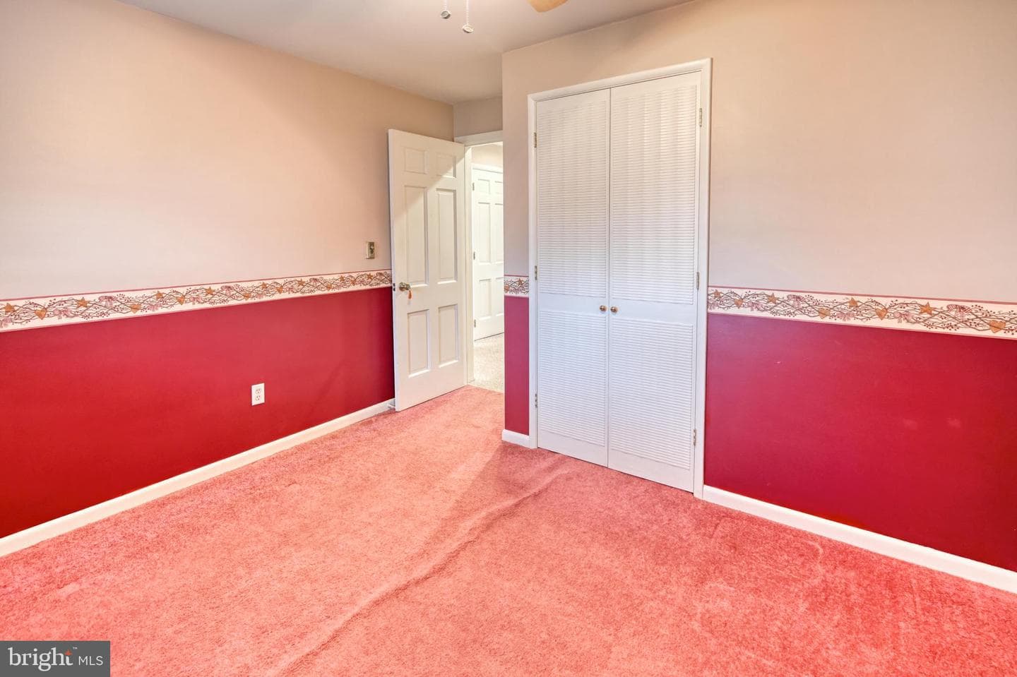 601 N College Street photo 23