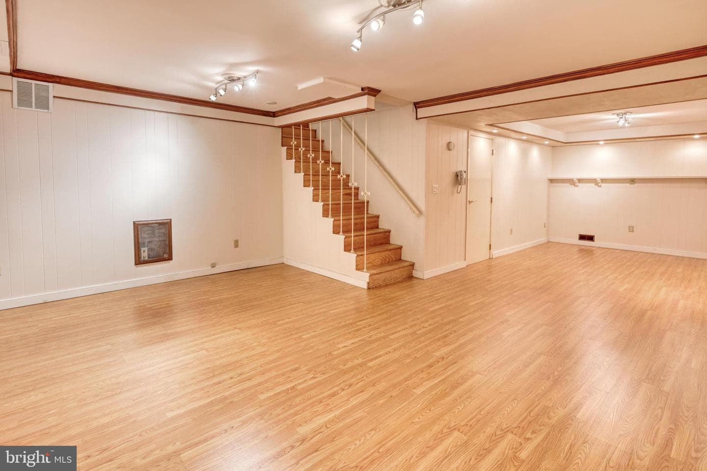 601 N College Street photo 25