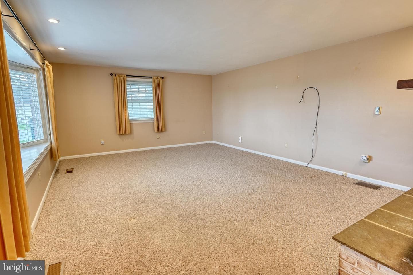 601 N College Street photo 6