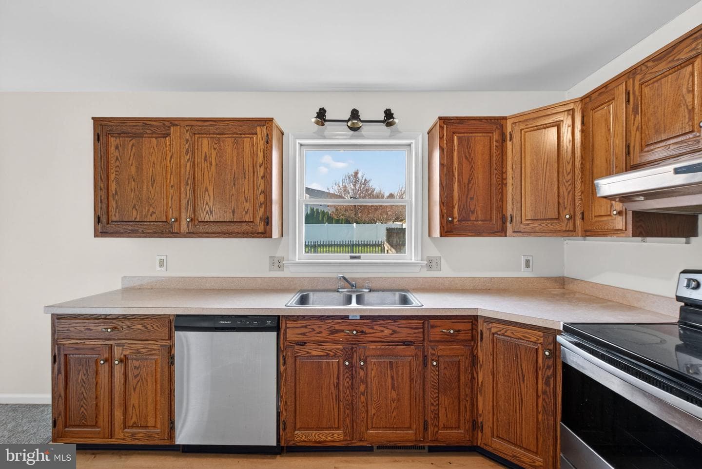 148 Palm Lane photo 8