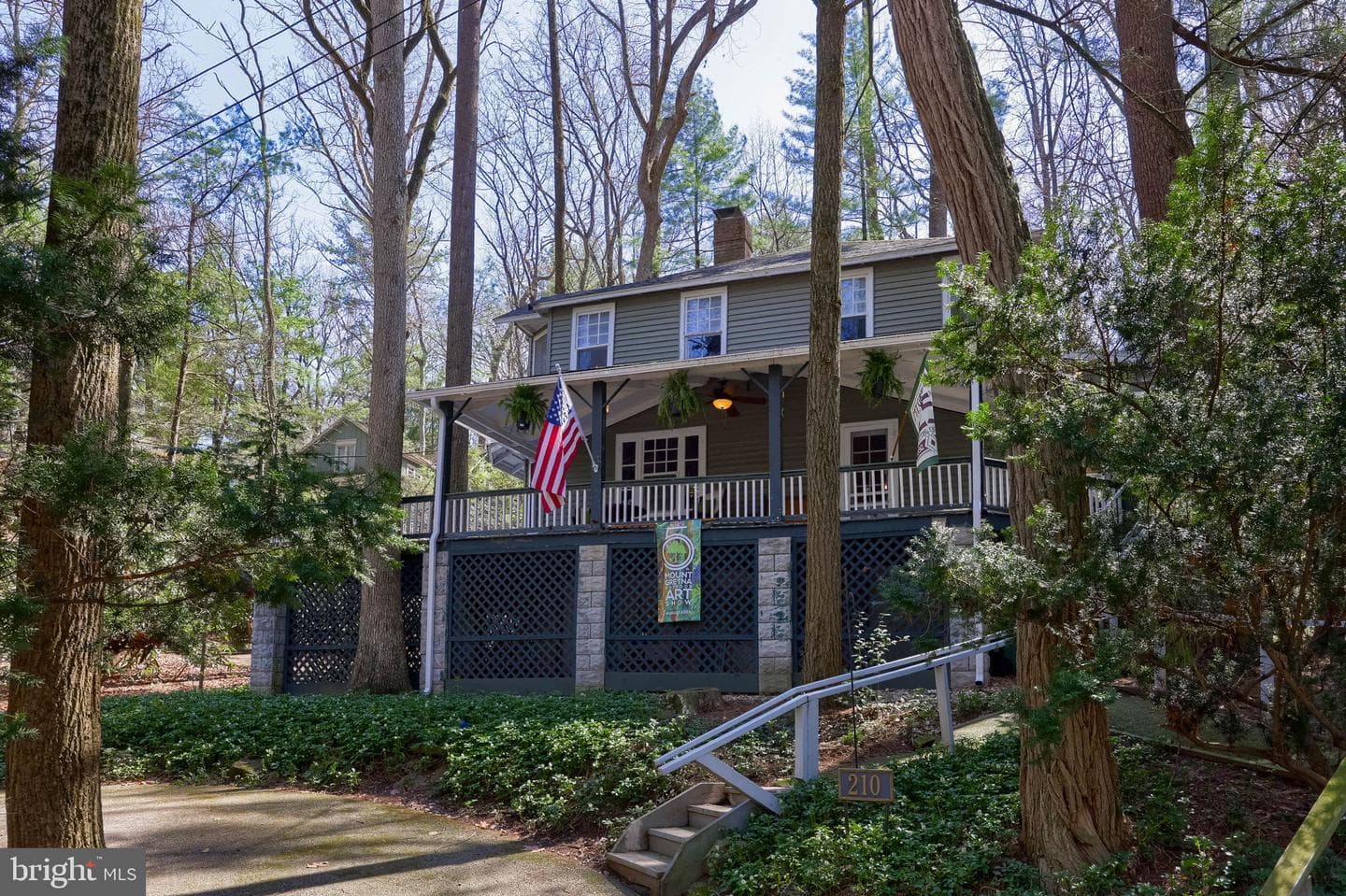 210 Harvard Avenue photo 2