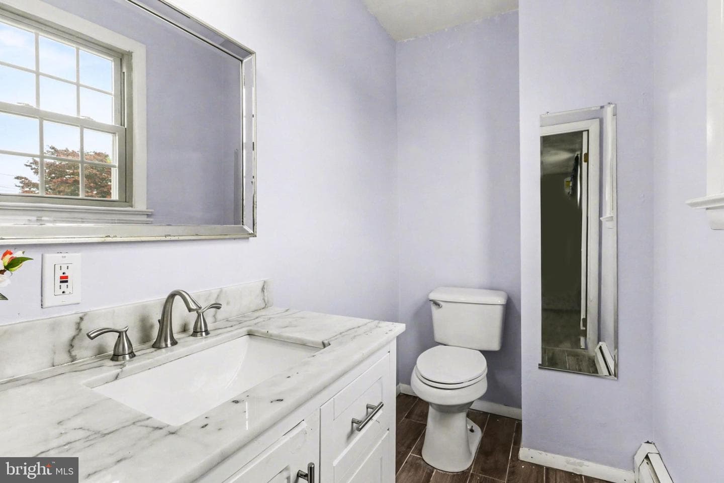 907 Oak Lane photo 17