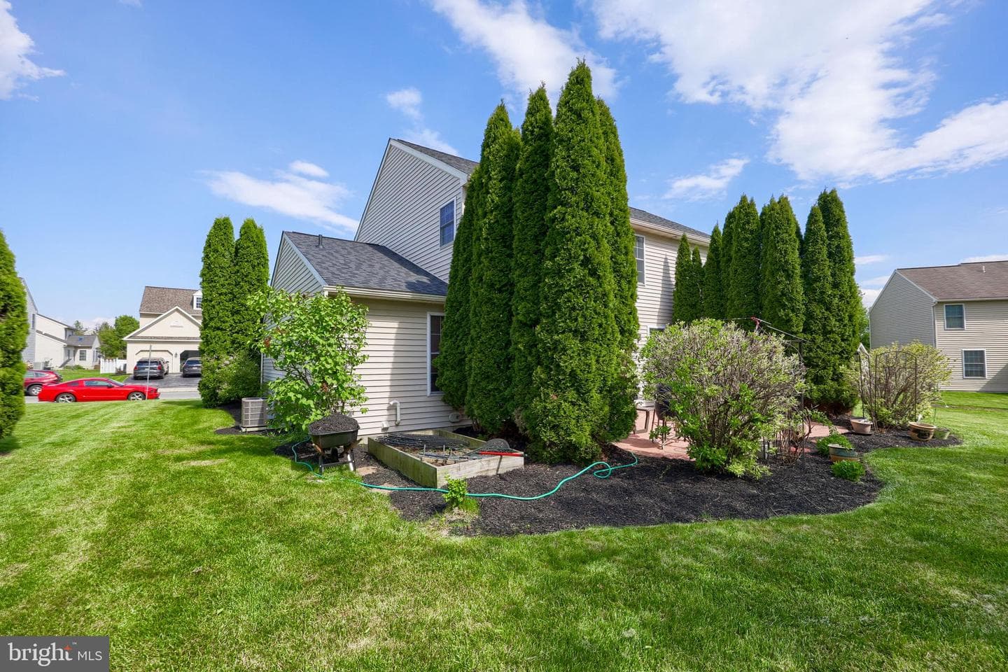 129 Pickwick Circle photo 47