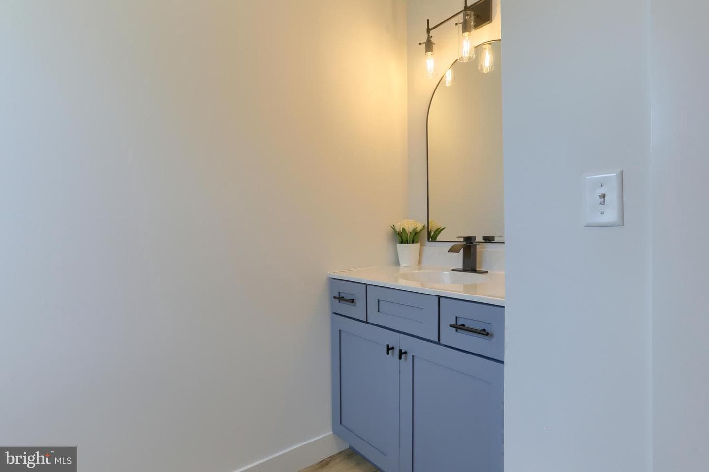 504 Breezewood Lane photo 27