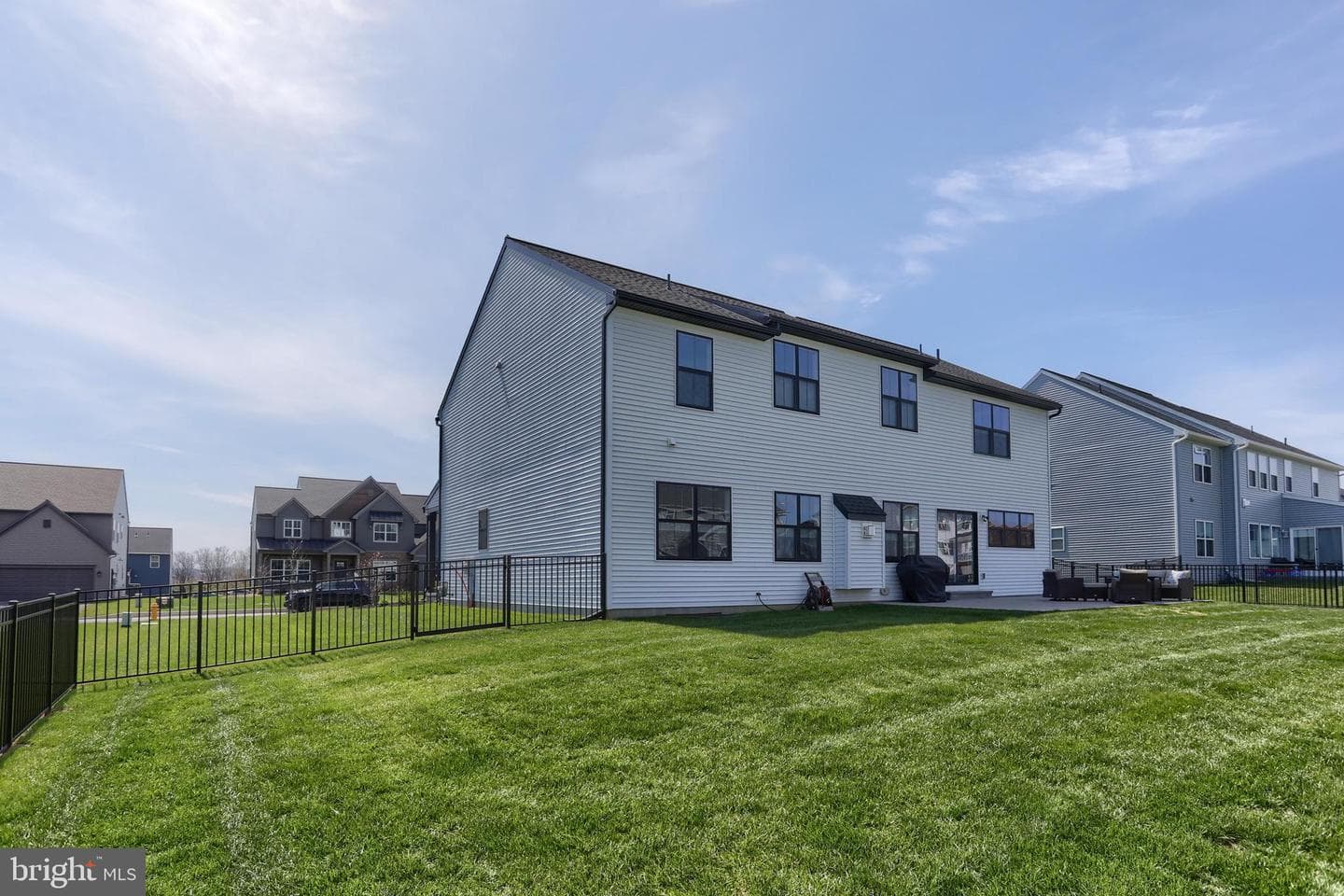 504 Breezewood Lane photo 46