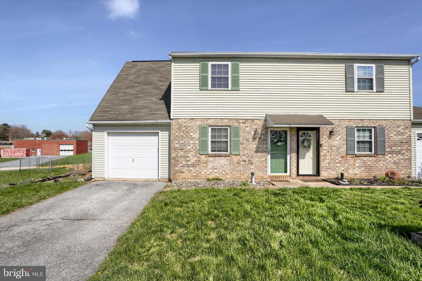 19 Dogwood Lane photo 2