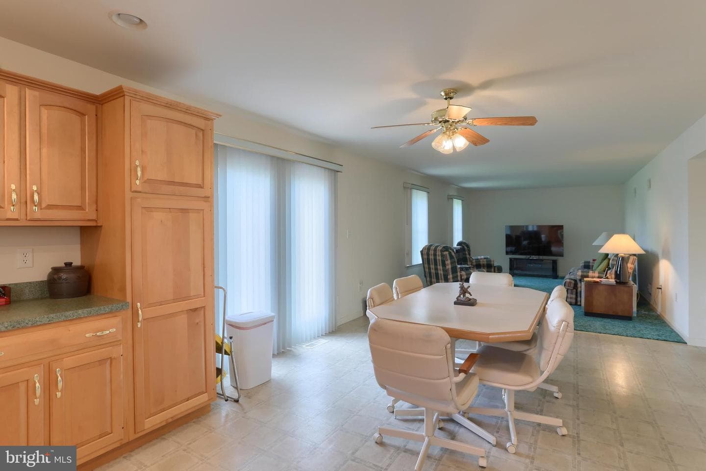 10 Lion Lane photo 14