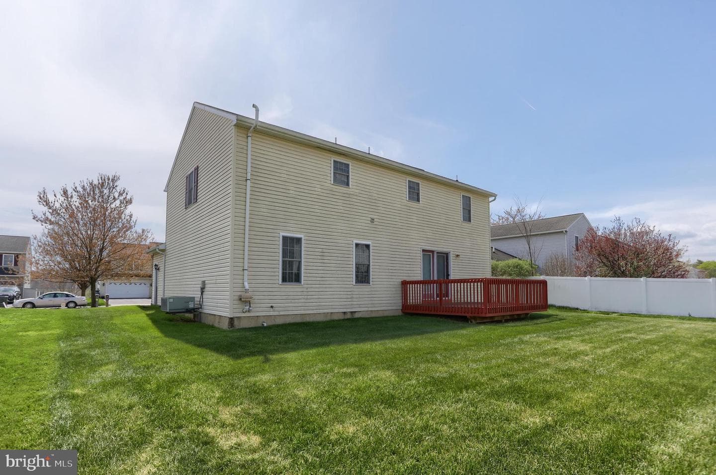 10 Lion Lane photo 35