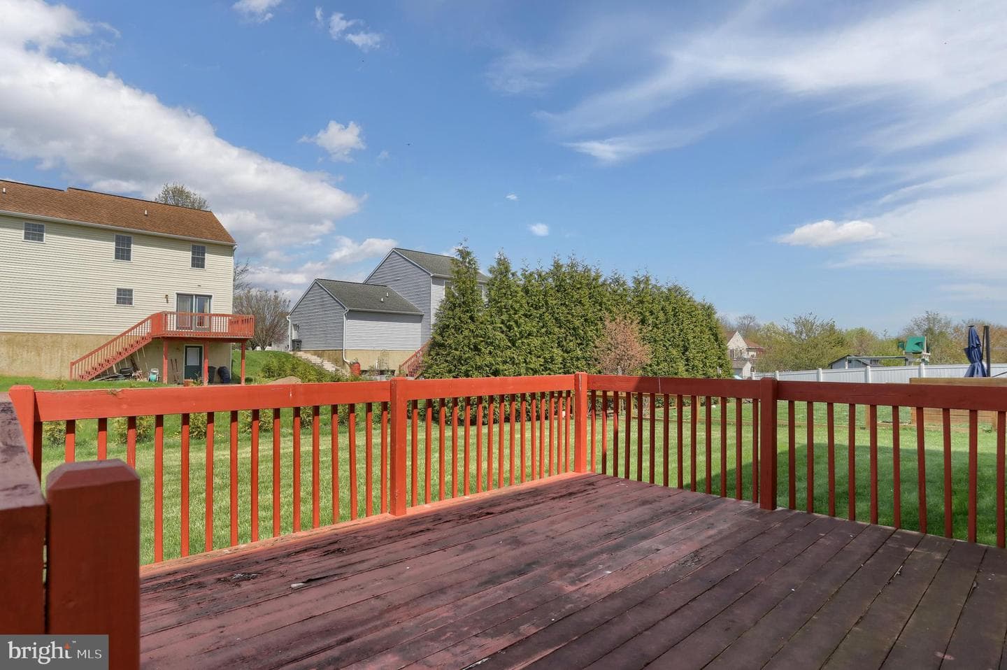 10 Lion Lane photo 37