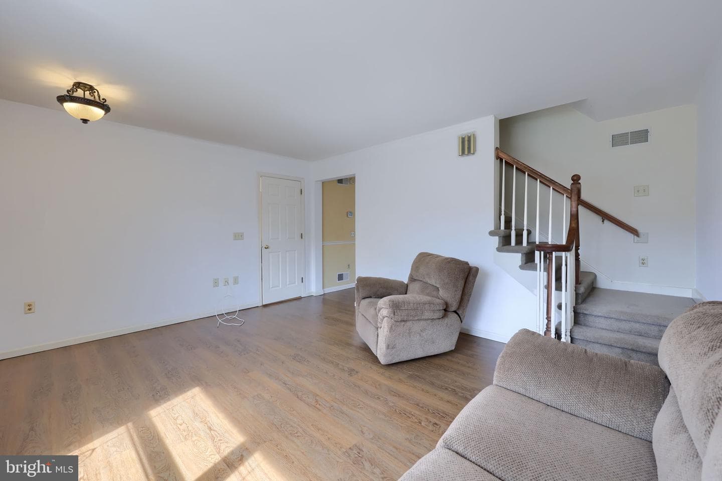 142 Palm Lane photo 7