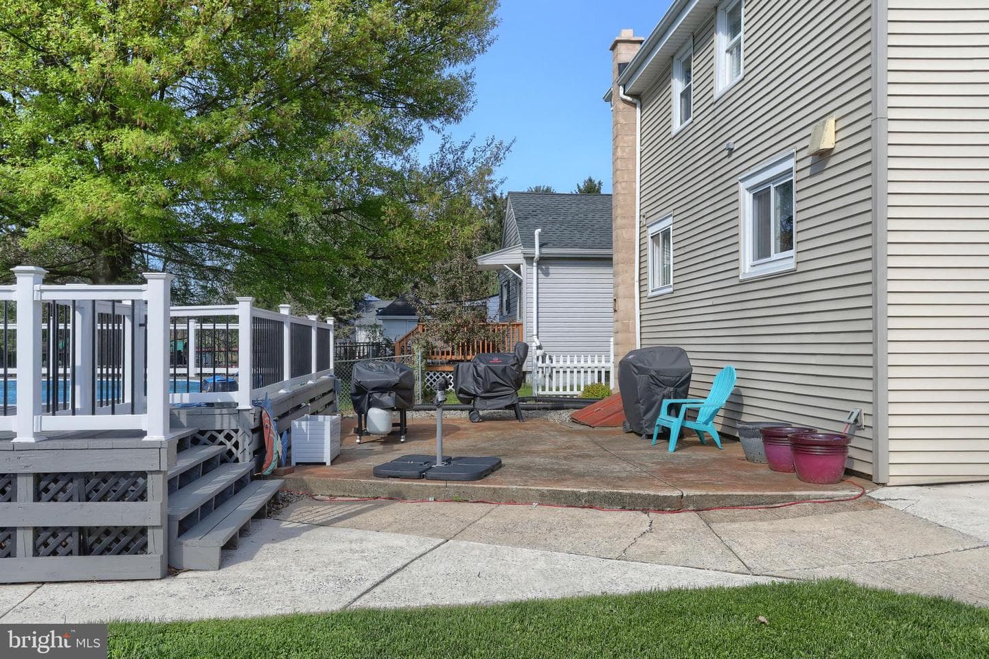 221 W Main Street photo 44