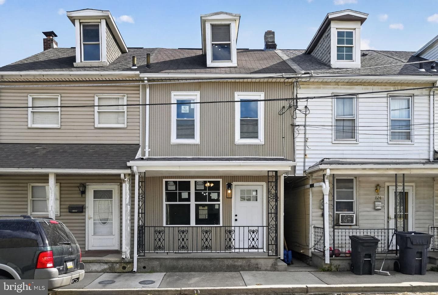 1122 Buttonwood Street photo 1