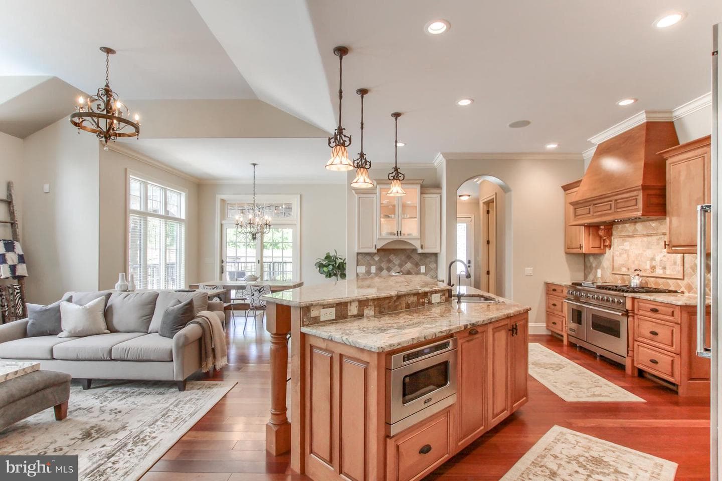 5683 Gingrich Road photo 19