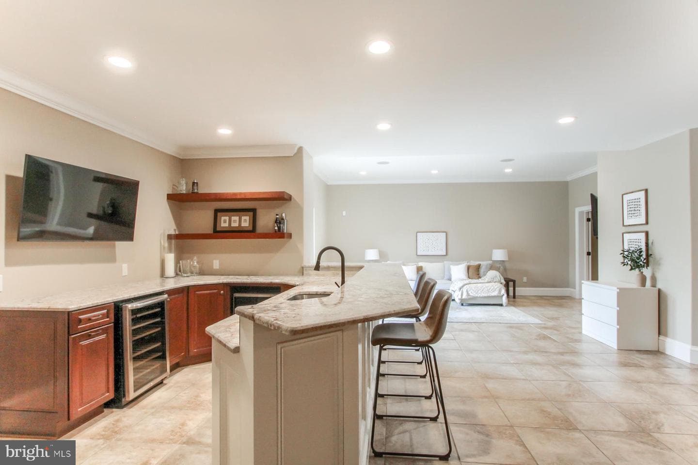 5683 Gingrich Road photo 37