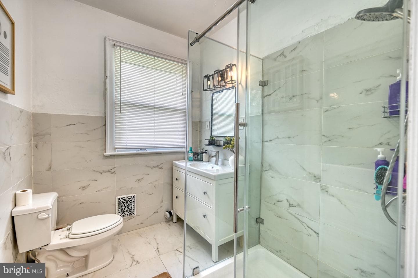 14 E Chestnut Street photo 23