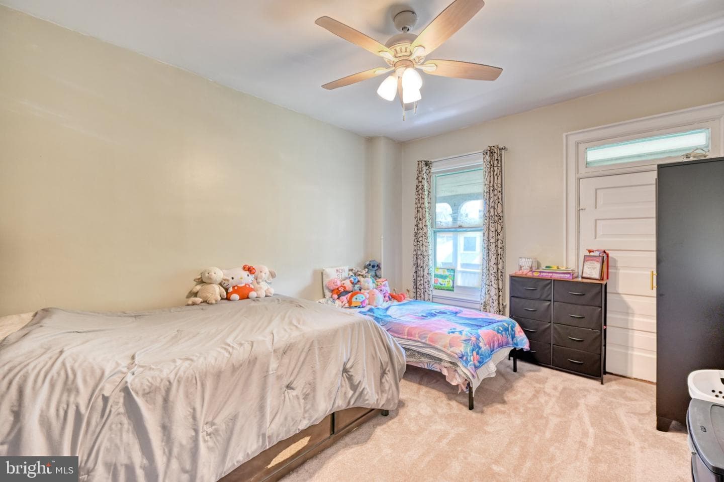 14 E Chestnut Street photo 24