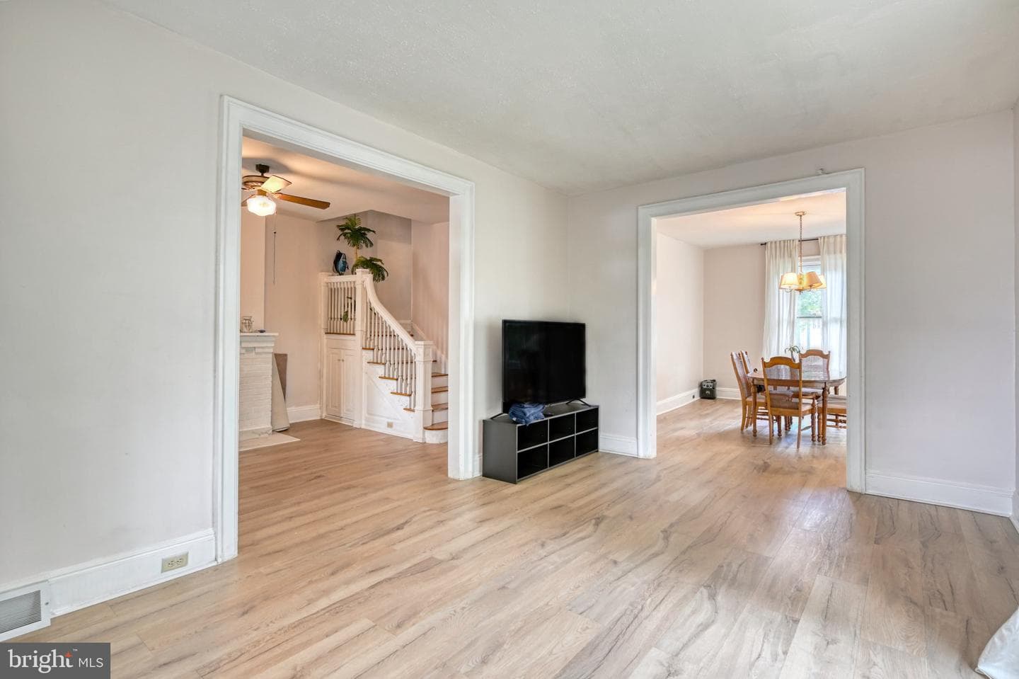 14 E Chestnut Street photo 6