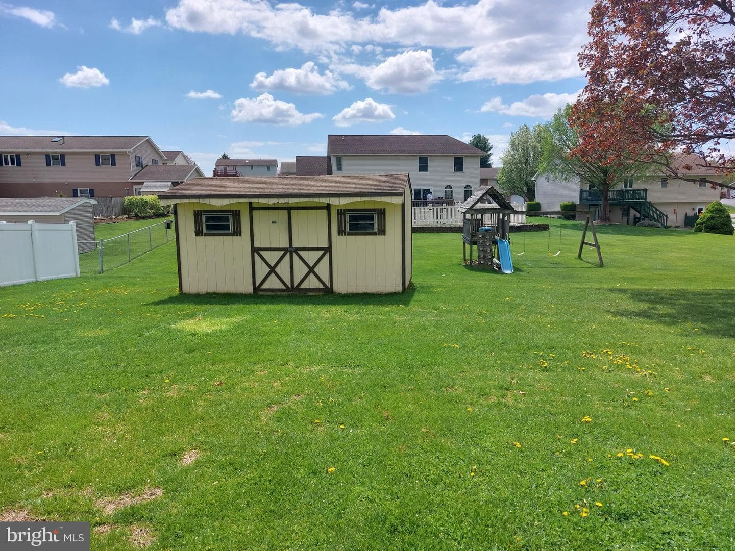 912 Poplar Lane photo 42