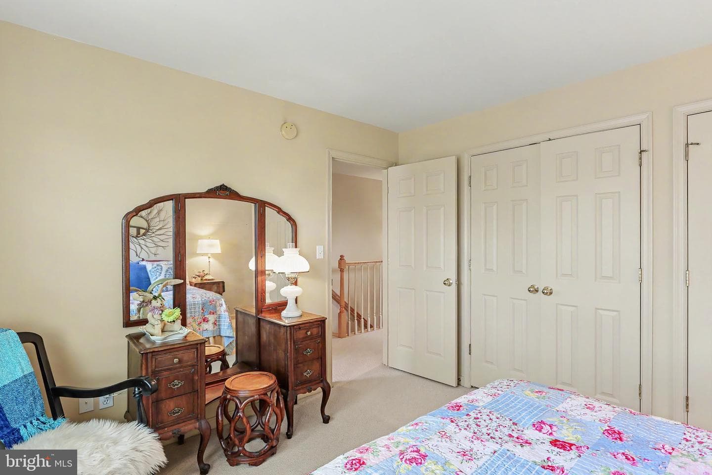 844 Victoria Lane photo 38