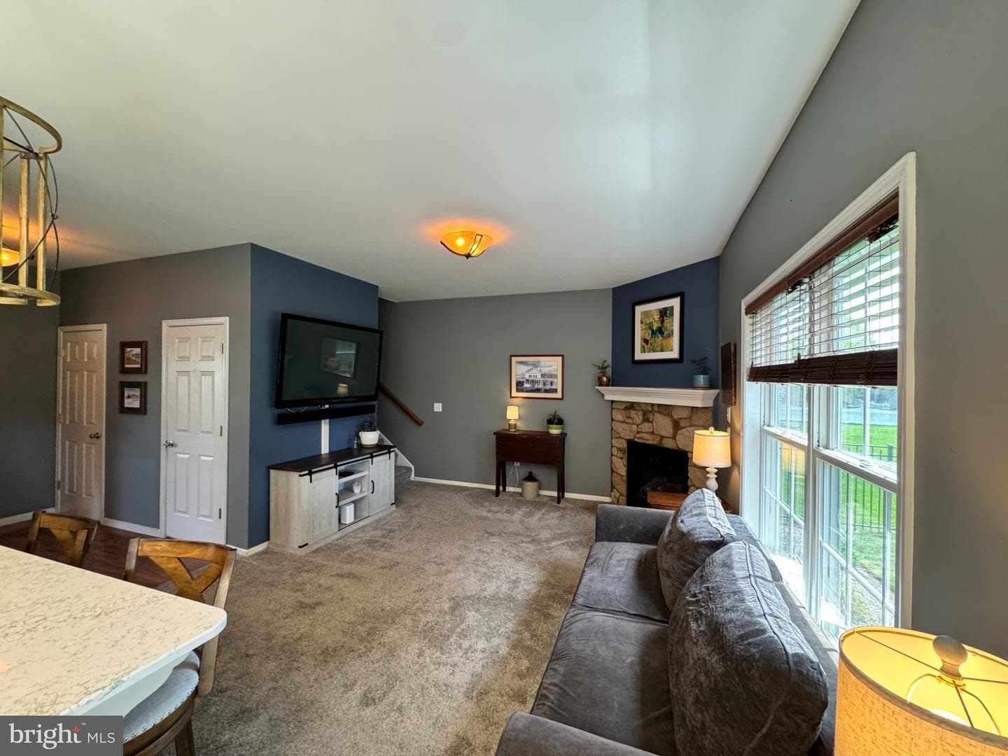14 Manor Cir photo 6