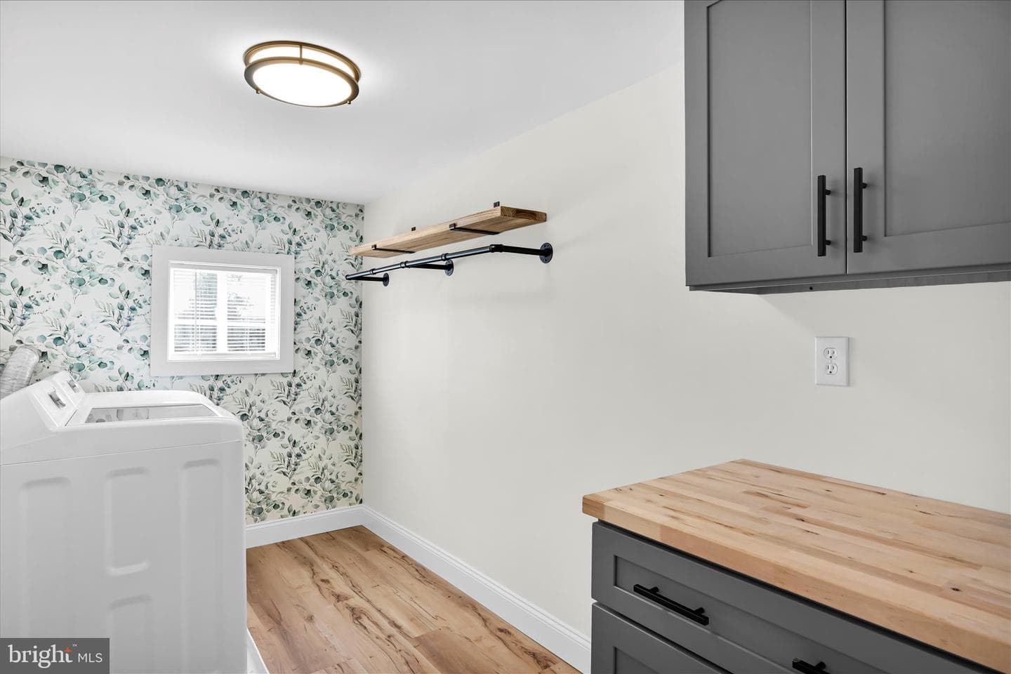547 W Main Avenue photo 15