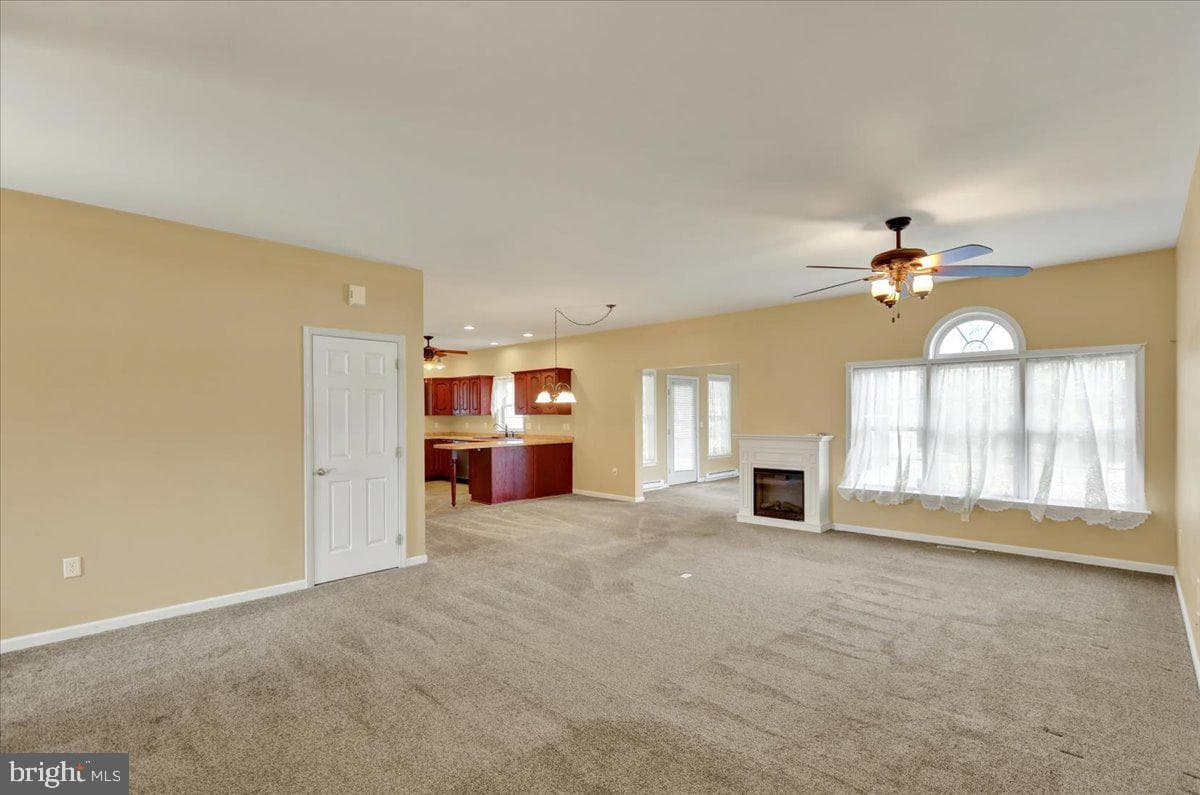 82 Fairfax Lane, Annville