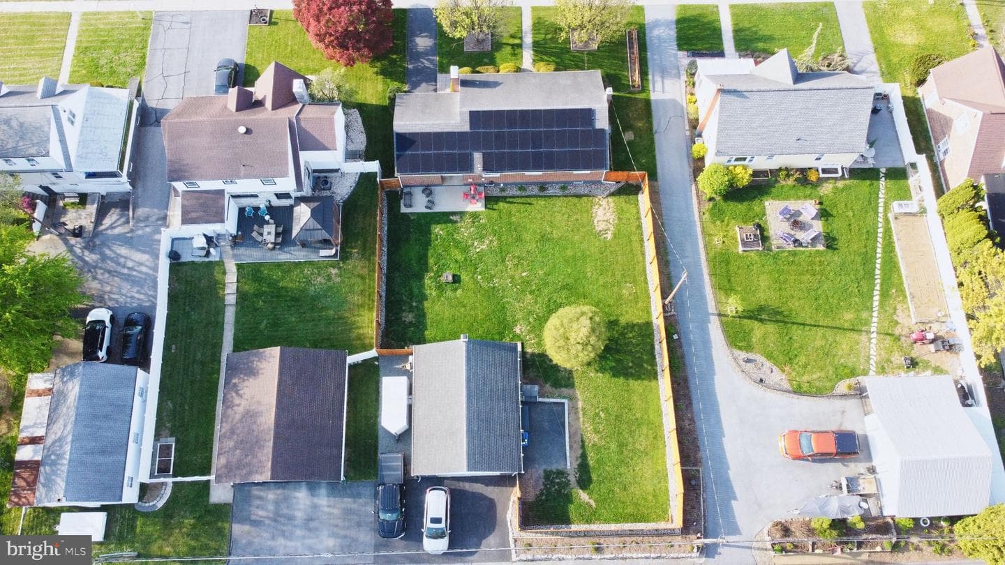 220 W Penn Avenue photo 66