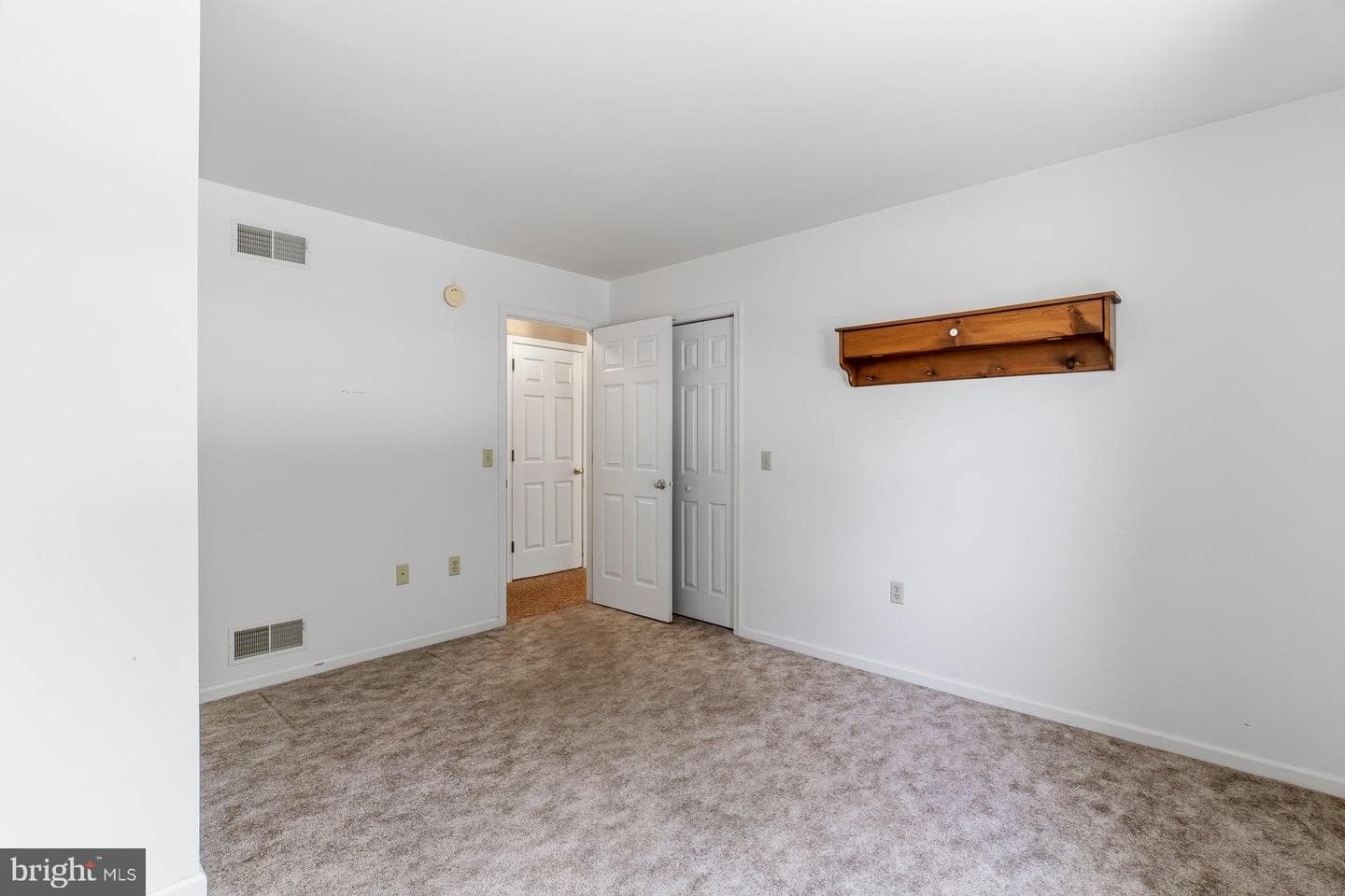 630 Richfield Drive photo 18