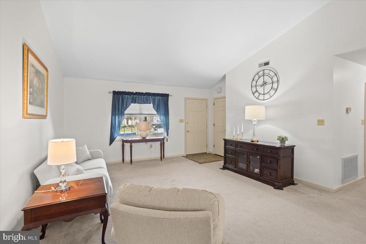 6 Springhouse Drive photo 6