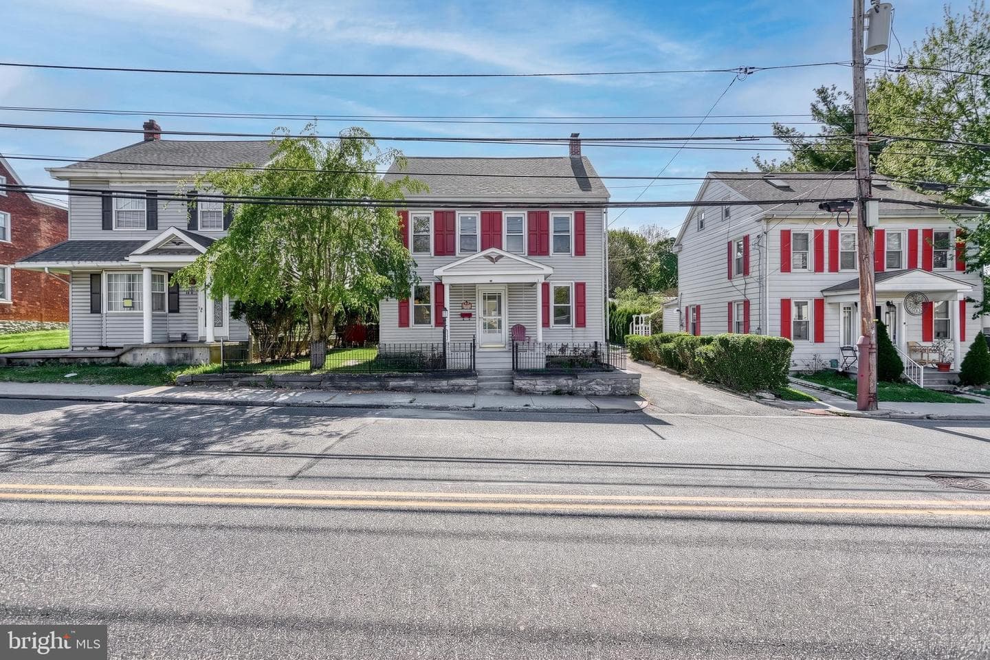 945 Cornwall Road photo 3