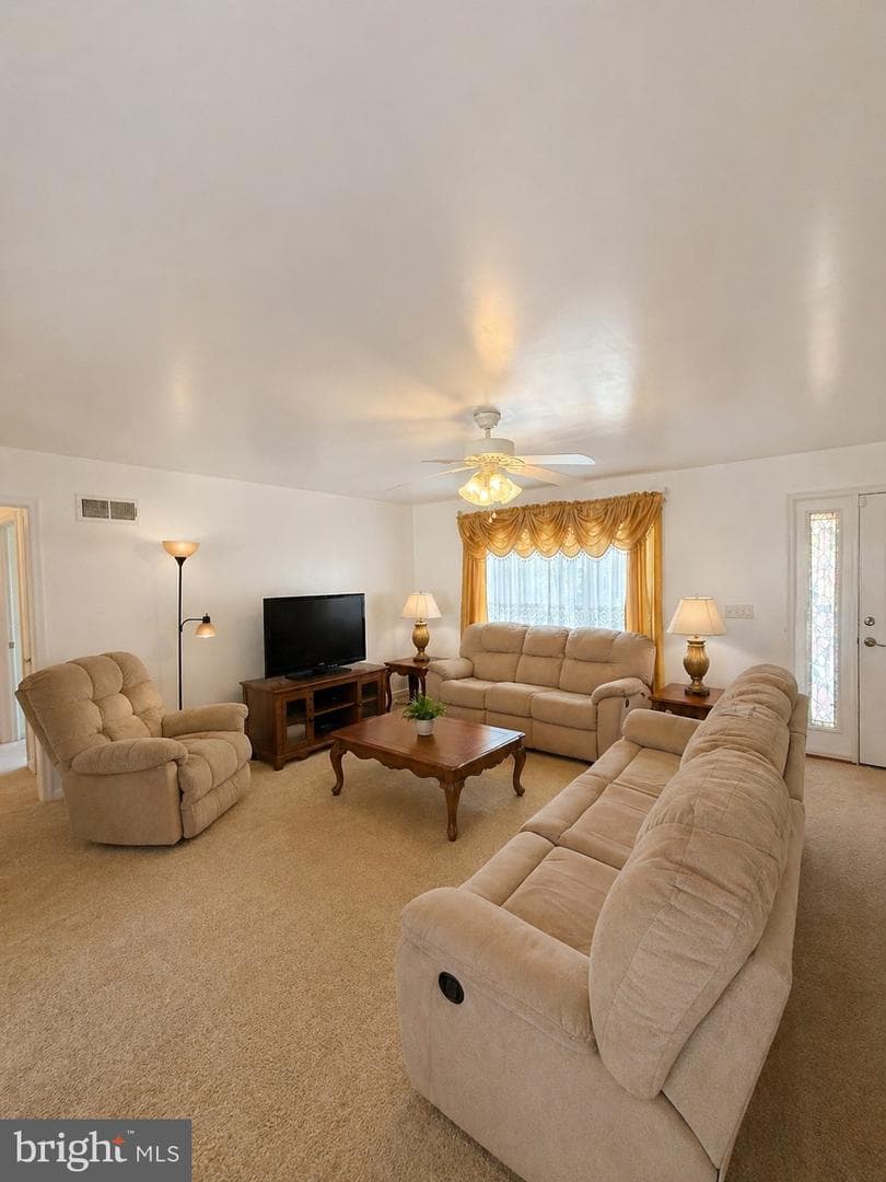 852 Walnut Crest Drive photo 10