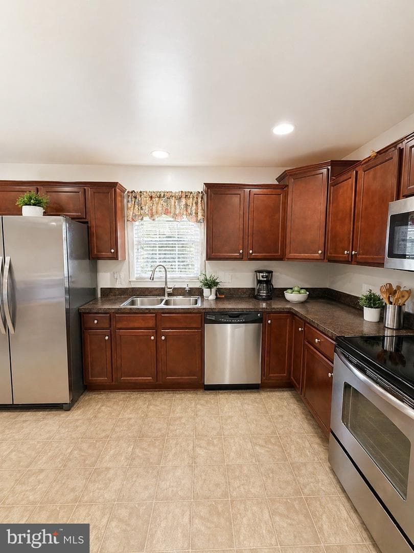 852 Walnut Crest Drive, Lebanon