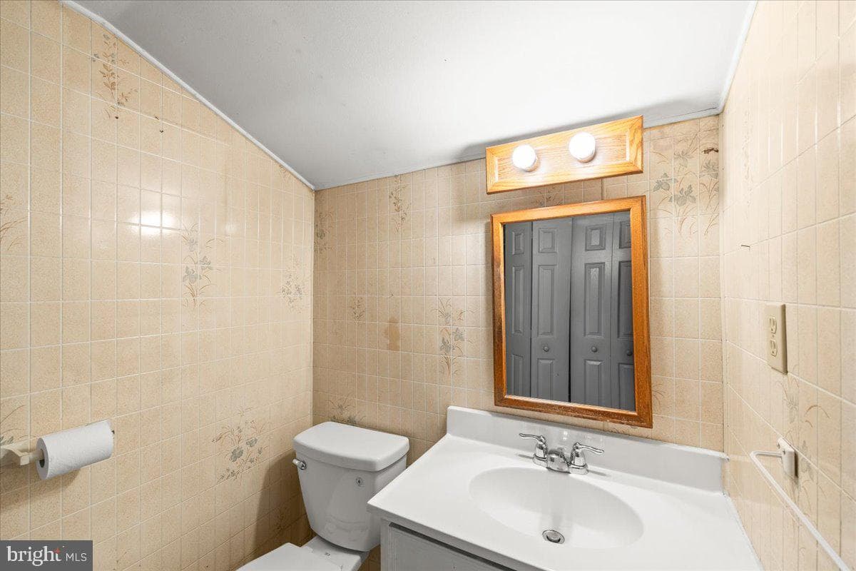 1716 Blacks Bridge Road photo 23