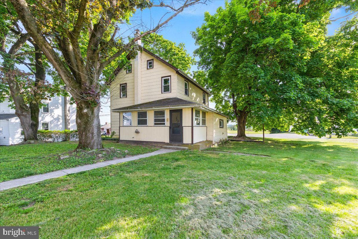 1716 Blacks Bridge Road photo 3