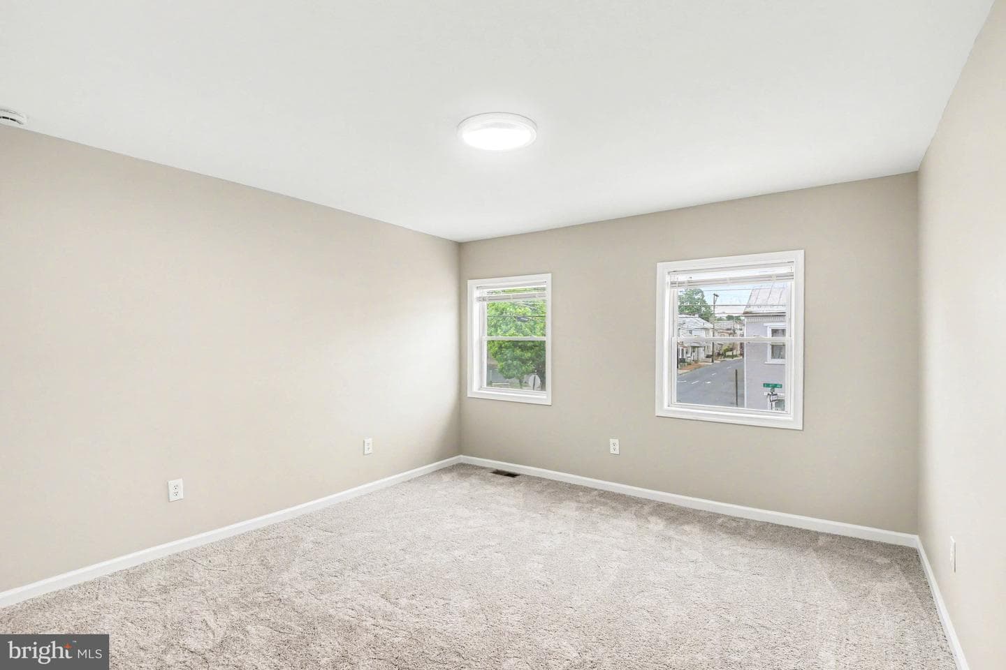 305 S 9th Street photo 13
