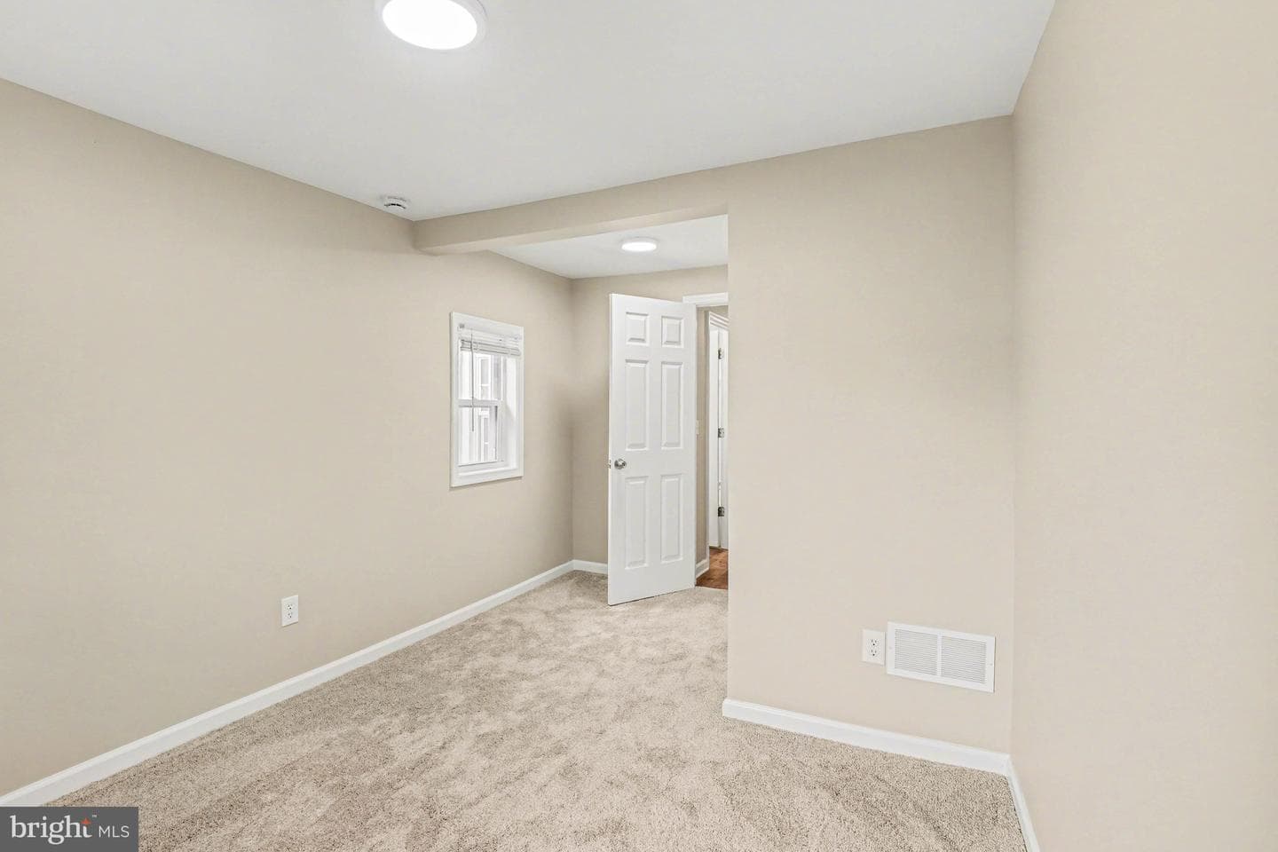 305 S 9th Street photo 16
