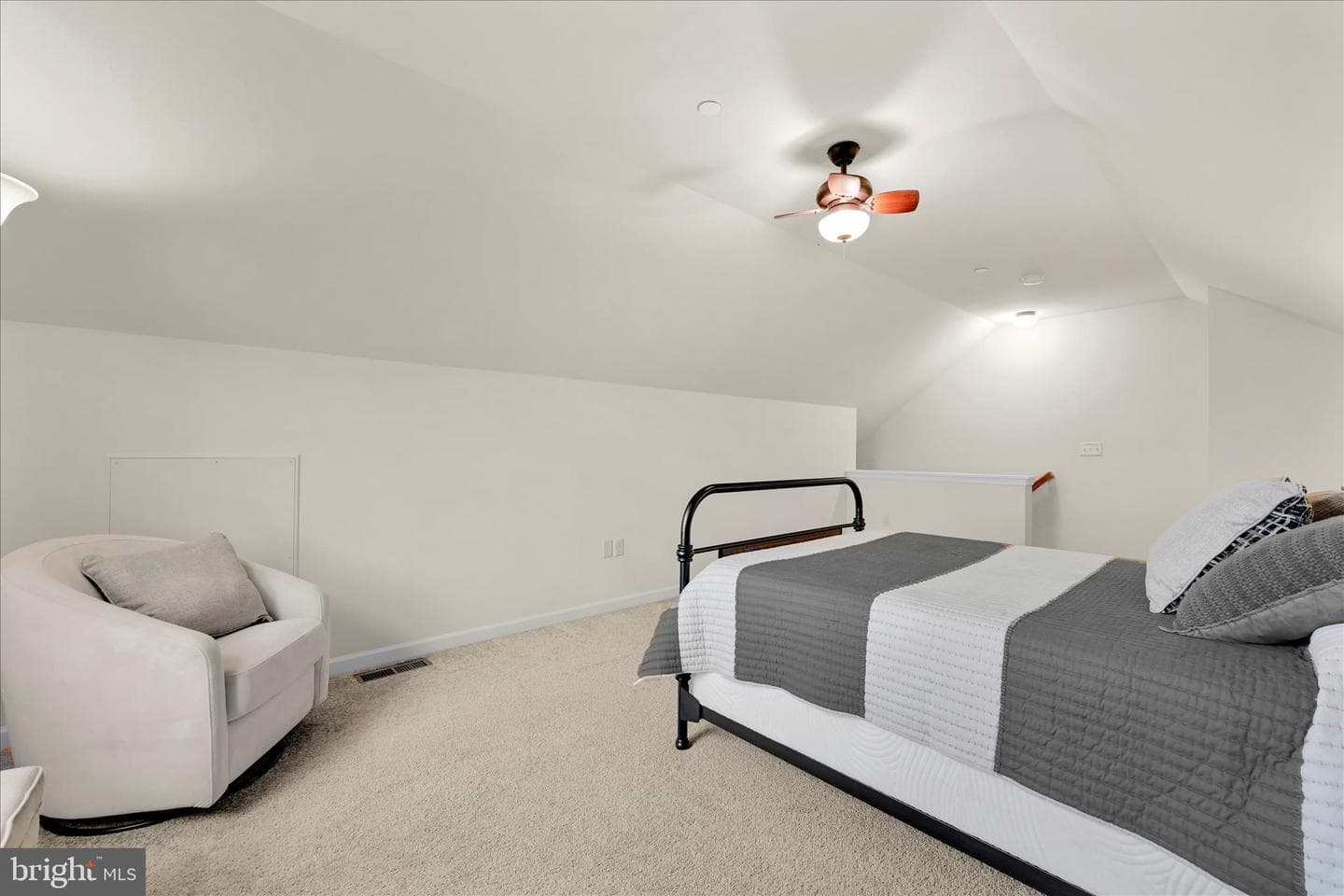 858 Byler Circle photo 25