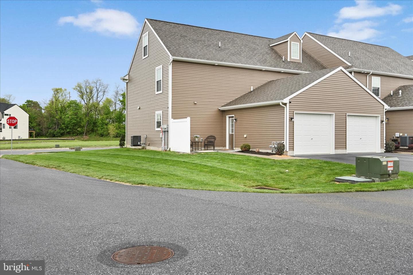 858 Byler Circle photo 29