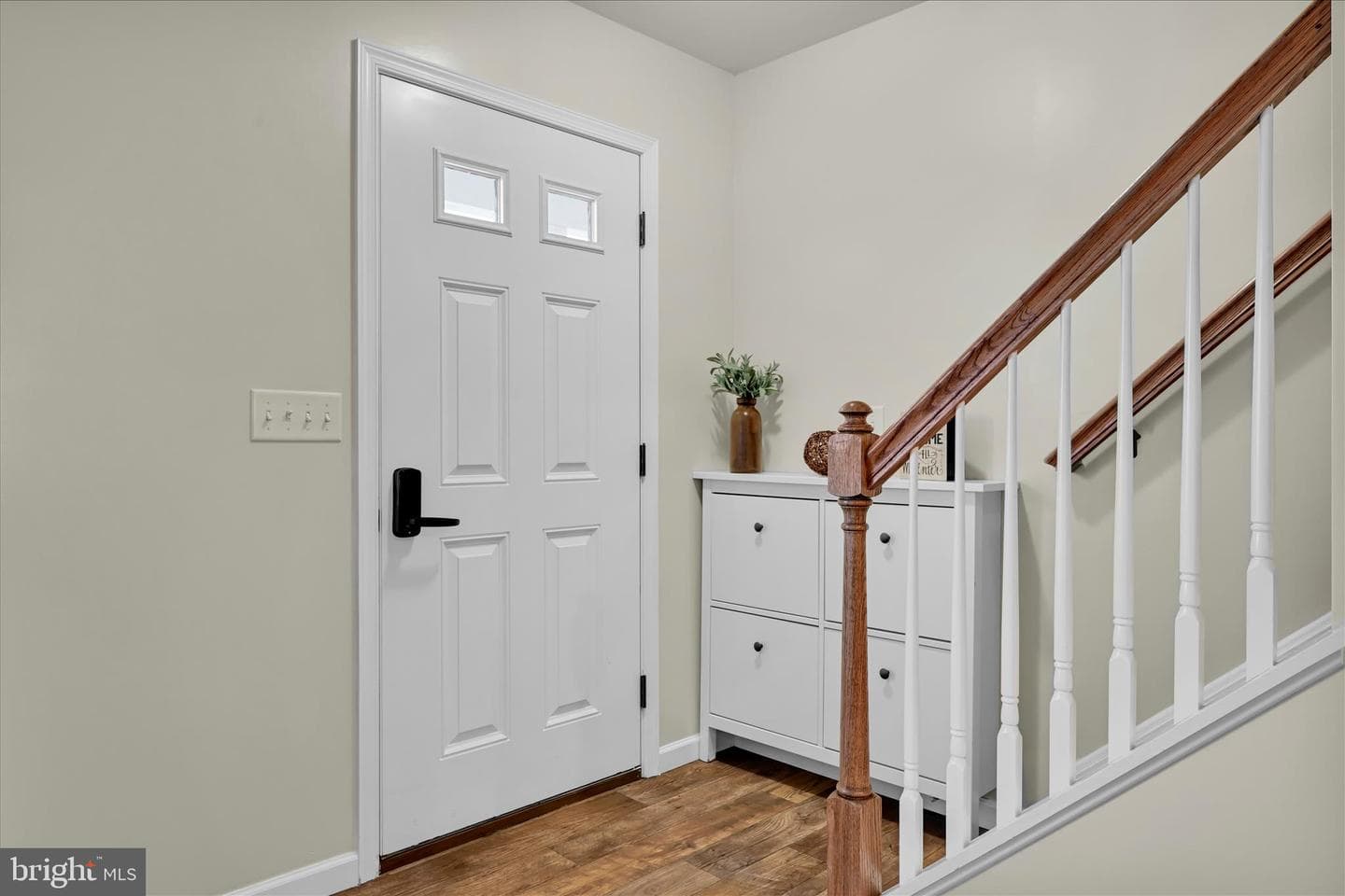 858 Byler Circle photo 6