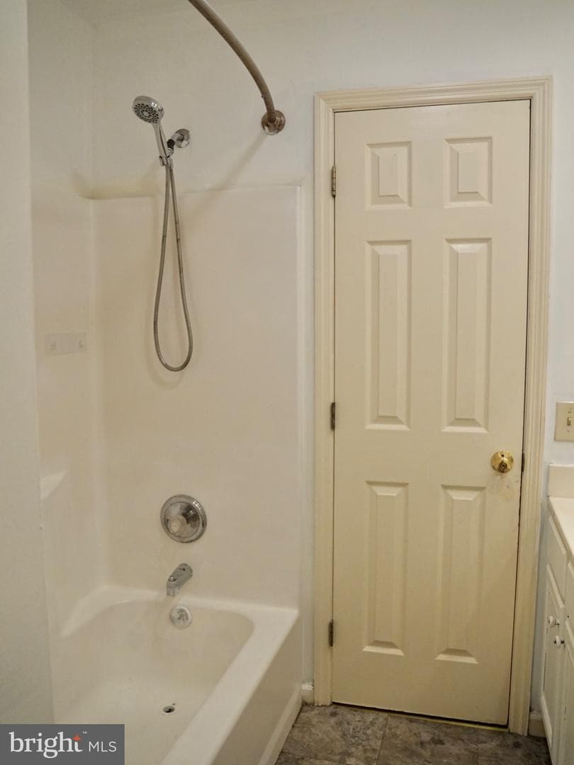 69 English Drive photo 22