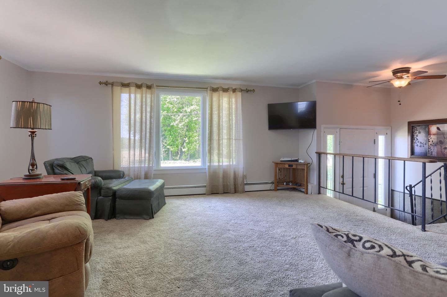 530 E Rosebud Road photo 3